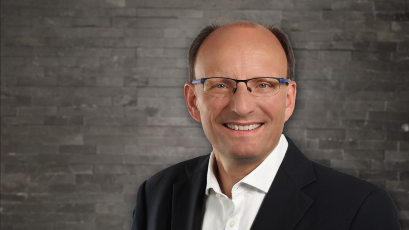 Wolfgang Neumann - Senior Executive Consultant